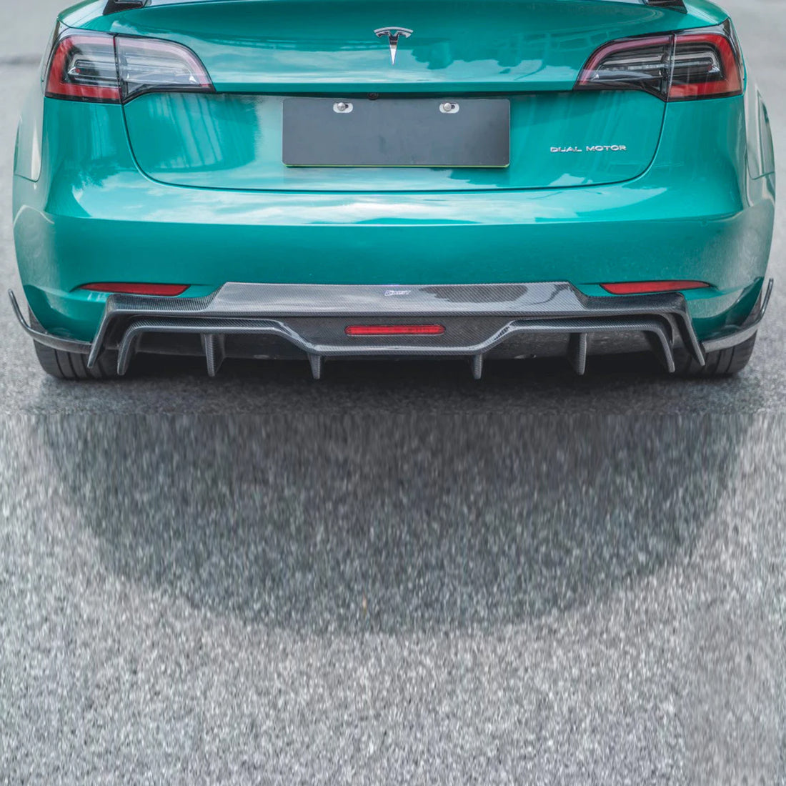 infinaware - Tesla Model 3 Carbon Fiber Rear Diffuser Ver.5